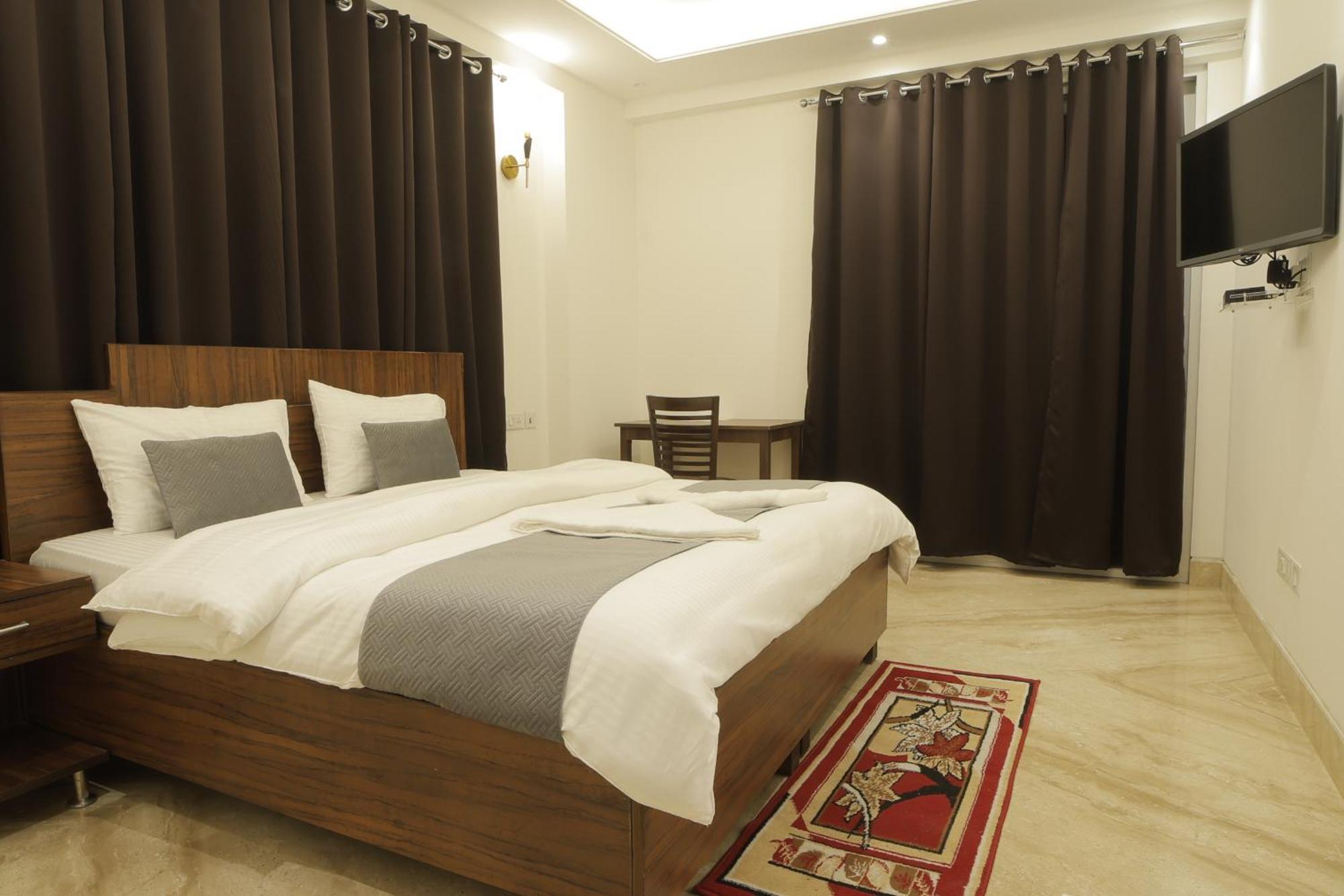 ニューデリー Under My Roof Superio Bed & Breakfast エクステリア 写真