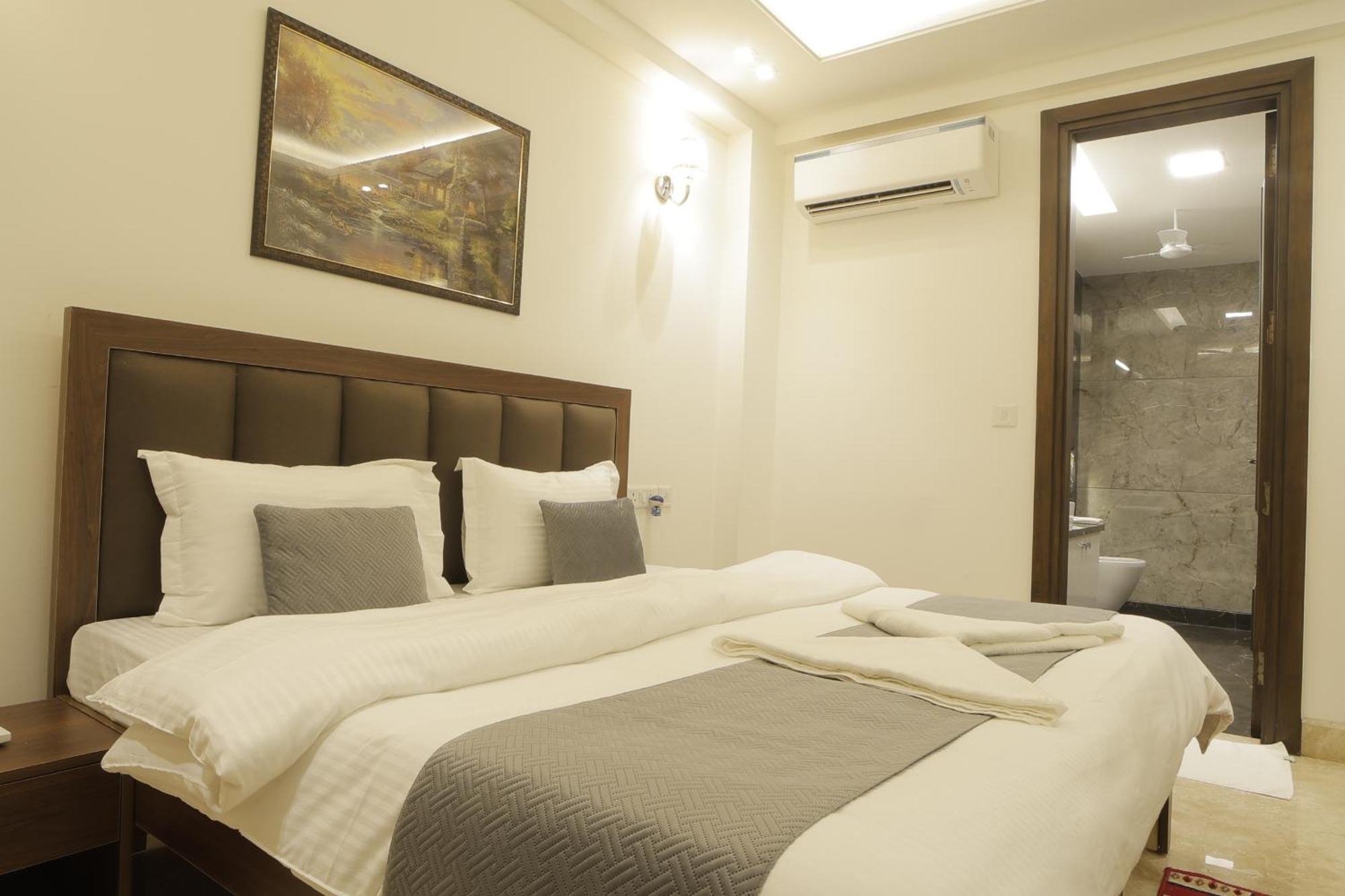 ニューデリー Under My Roof Superio Bed & Breakfast エクステリア 写真